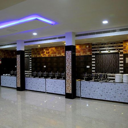 Venky'S Delight Hotel Rājahmundry Kültér fotó