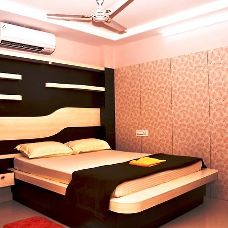 Venky'S Delight Hotel Rājahmundry Kültér fotó