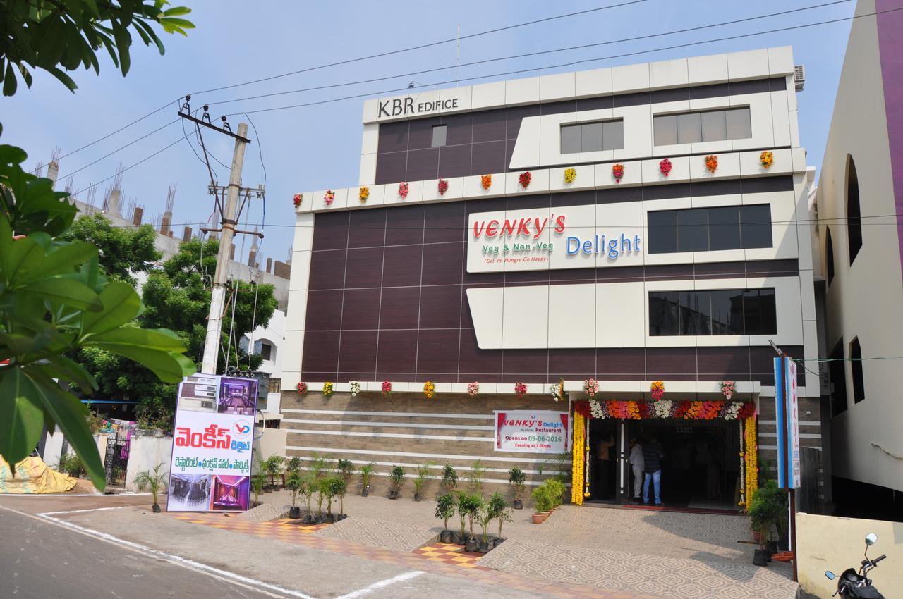Venky'S Delight Hotel Rājahmundry Kültér fotó