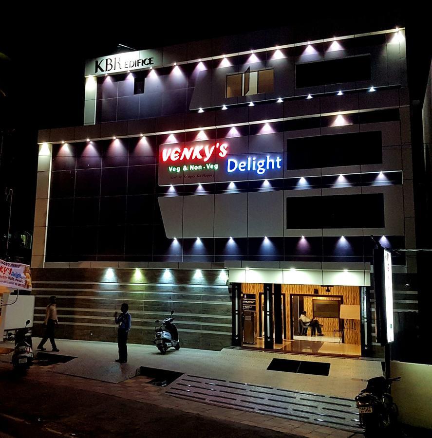 Venky'S Delight Hotel Rājahmundry Kültér fotó