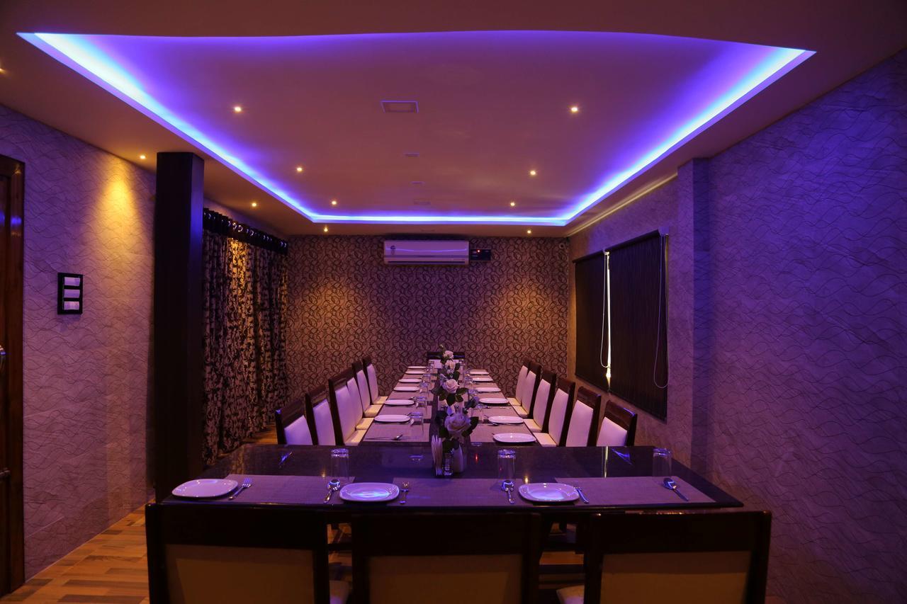 Venky'S Delight Hotel Rājahmundry Kültér fotó