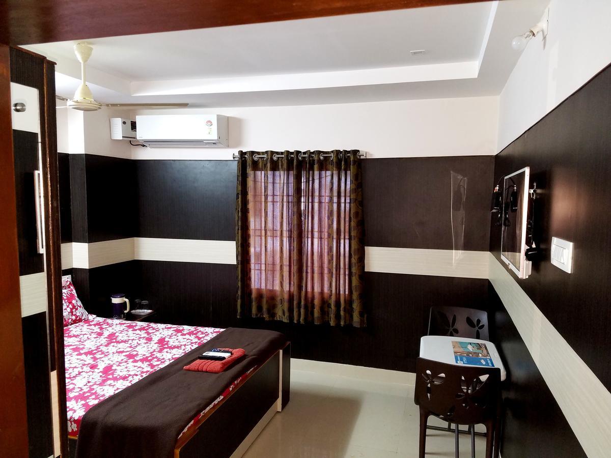 Venky'S Delight Hotel Rājahmundry Kültér fotó